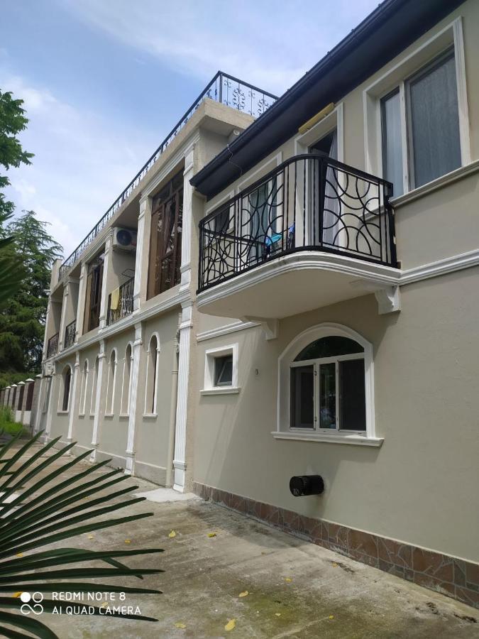 House On Moryakov 55 Aparthotel Chakvi Exteriör bild