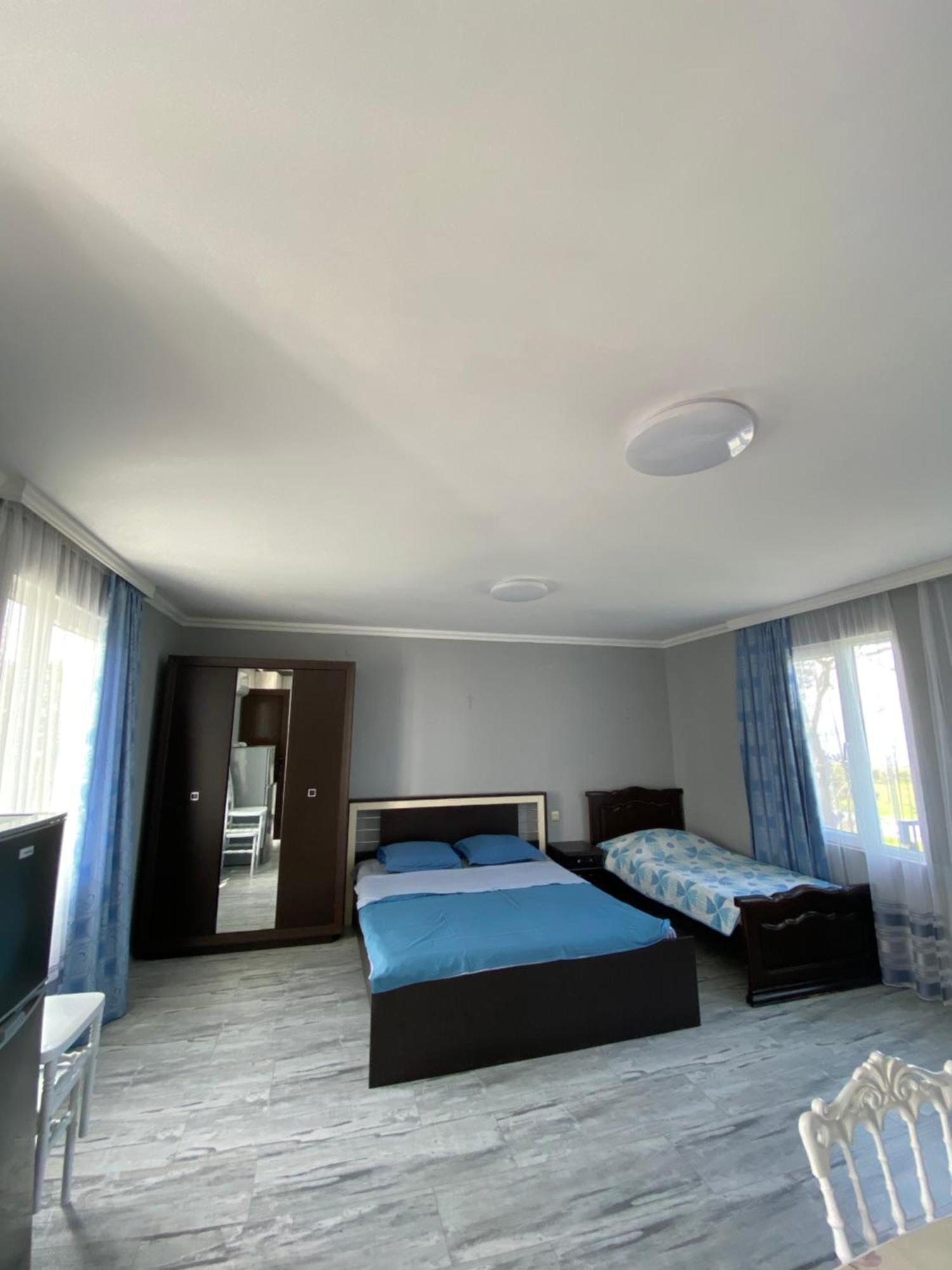 House On Moryakov 55 Aparthotel Chakvi Rum bild